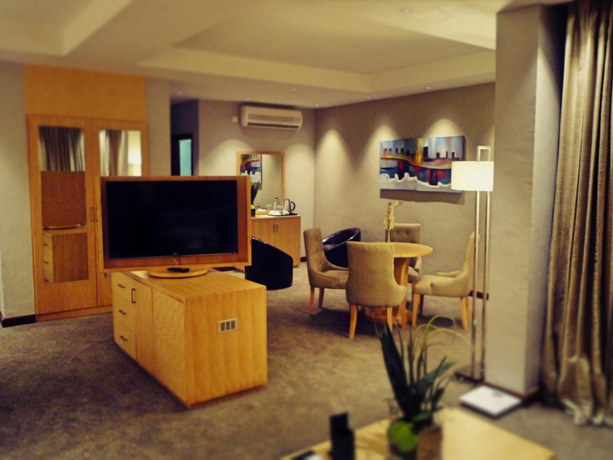 The Grand Palace Hotel Singine Номер фото